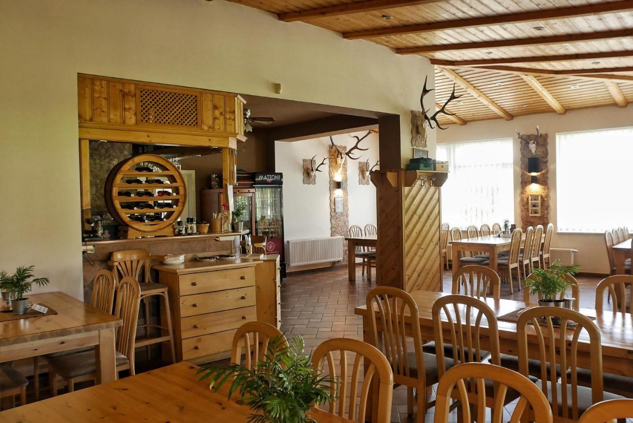 Penzion-Restaurant U Svabku Tachov  Dış mekan fotoğraf
