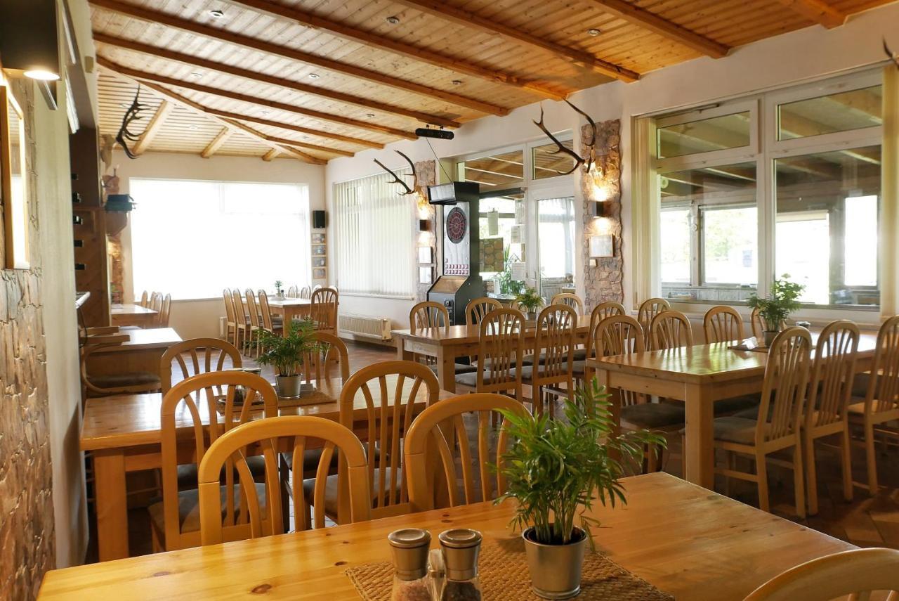 Penzion-Restaurant U Svabku Tachov  Dış mekan fotoğraf