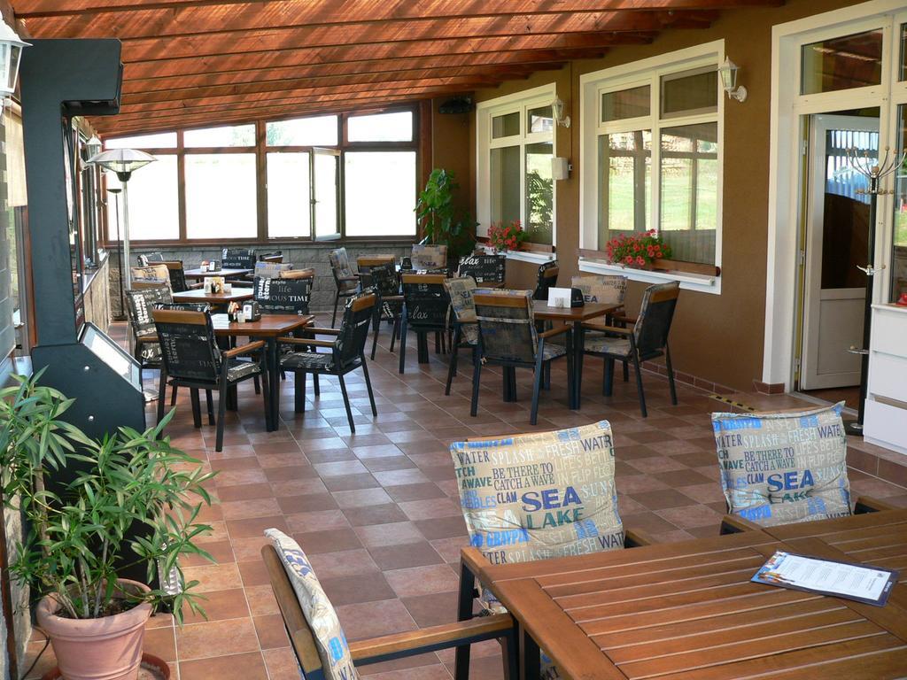 Penzion-Restaurant U Svabku Tachov  Dış mekan fotoğraf
